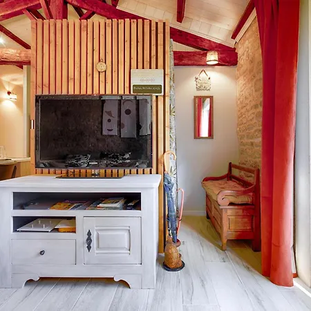 2 Bedroom Beautiful In Saint-pierre-doleron Saint-Pierre-d'Oleron