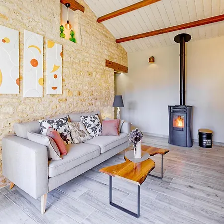 2 Bedroom Beautiful In Saint-pierre-doleron Holiday home *