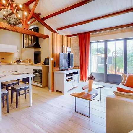 2 Bedroom Beautiful In Saint-pierre-doleron * Saint-Pierre-d'Oleron